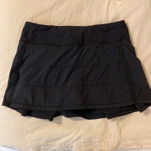 Lululemon black skirt, 4